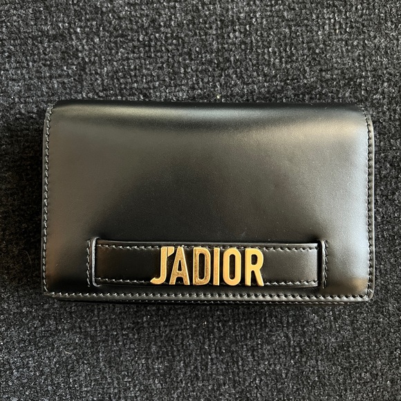 Dior Black leather handbag with gold color accessory n very new condition - Picture 1 of 8